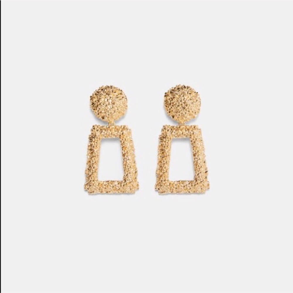 Zara gold raised design earrings - Picture 2 of 4